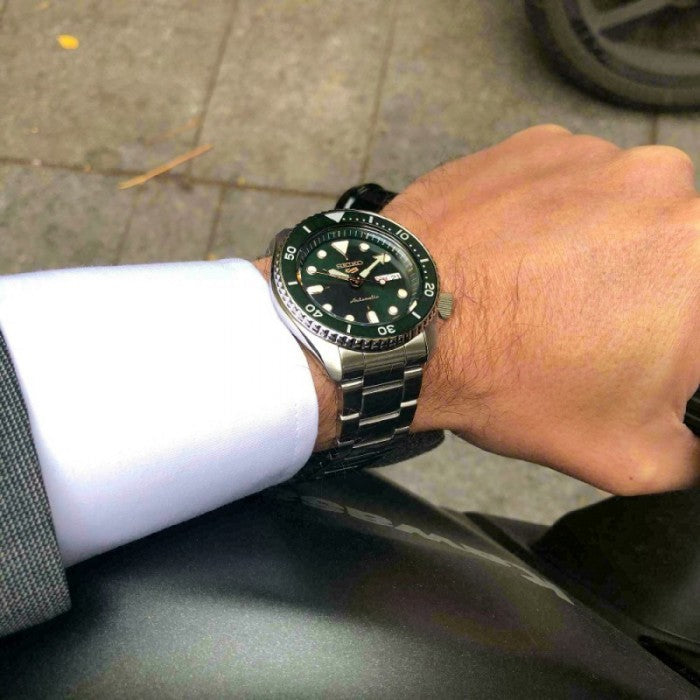 Seiko 5 Sports Automatic Analog Green Dial Silver Steel Strap Watch For Men - SRPD63K1 - Image 6